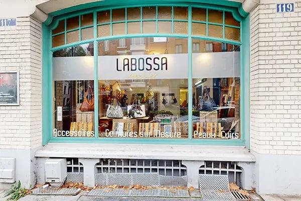 Devanture de magasin, encadrement vert